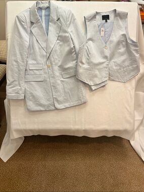 Banana Republic cotton blazer with matching vest - size 16
